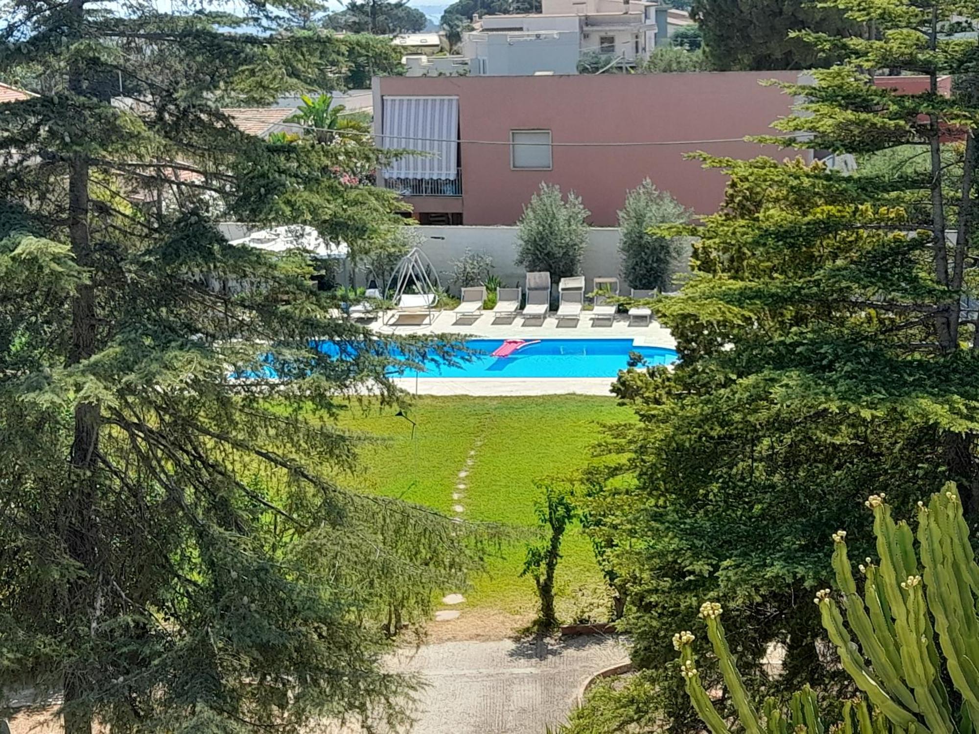 La Perla Blu Di Fontane Bianche Villa Exterior photo